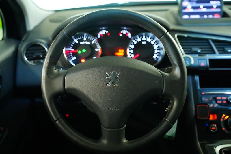 Peugeot 3008 - fotka 17 z 29