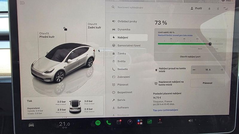 Tesla Model Y (2022) Long Range AWD SoH 91,4% - fotka 22 z 37