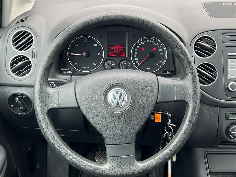 Volkswagen Golf Plus 1,9 TDi 66 kW TRENDLINE - fotka 15 z 23