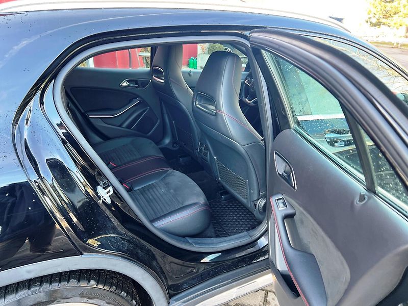 Mercedes-Benz GLA (2017) 2.2 /130kW - fotka 7 z 12