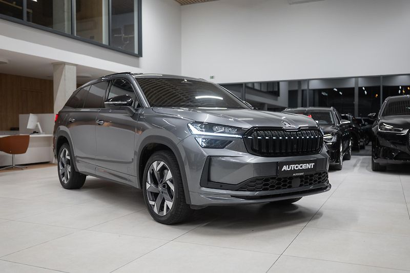 Škoda Kodiaq (2025) SPORTLINE 142 KW 4X4 1CZ - fotka 16 z 53
