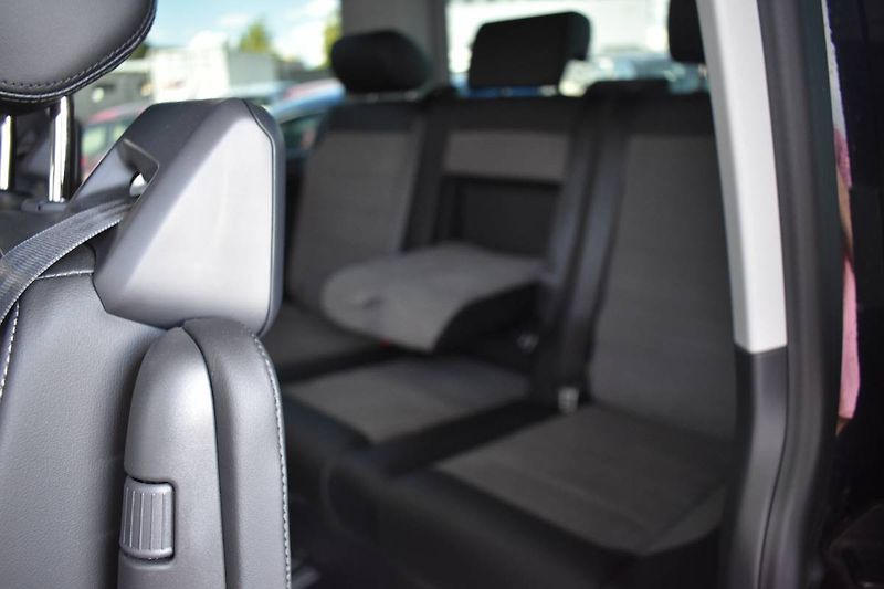 Volkswagen Multivan (2023) 2.0TDI 150kW DSG 4x4, LED, taž - fotka 12 z 26