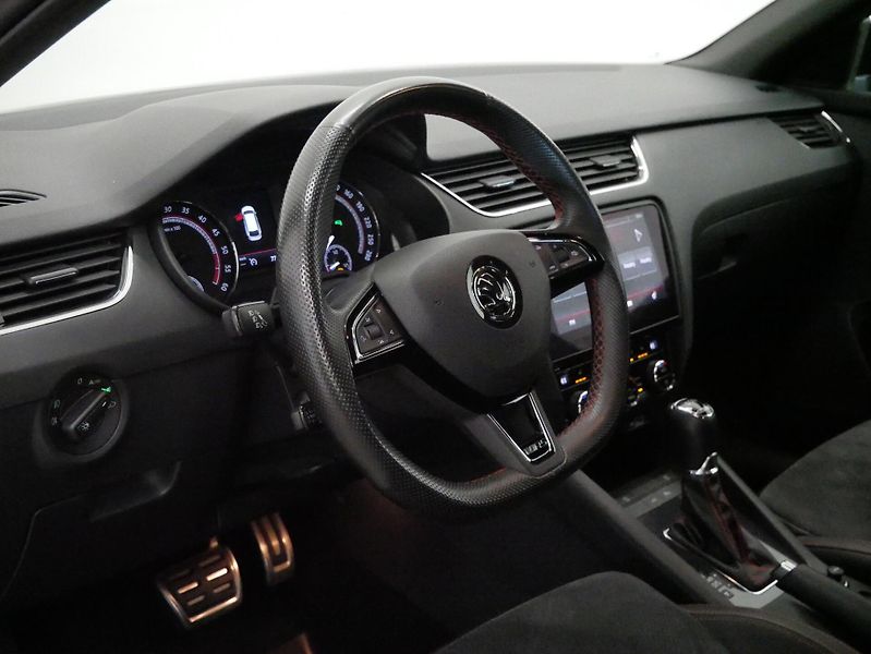 Škoda Octavia - fotka 14 z 30