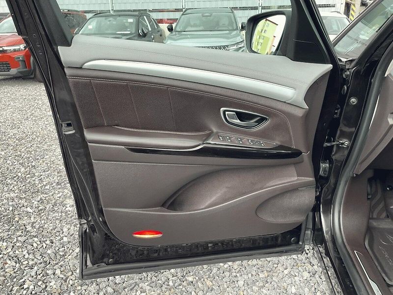 Renault Espace (2016) 1.6 dCi,118kW,Initiale Paris - fotka 37 z 49