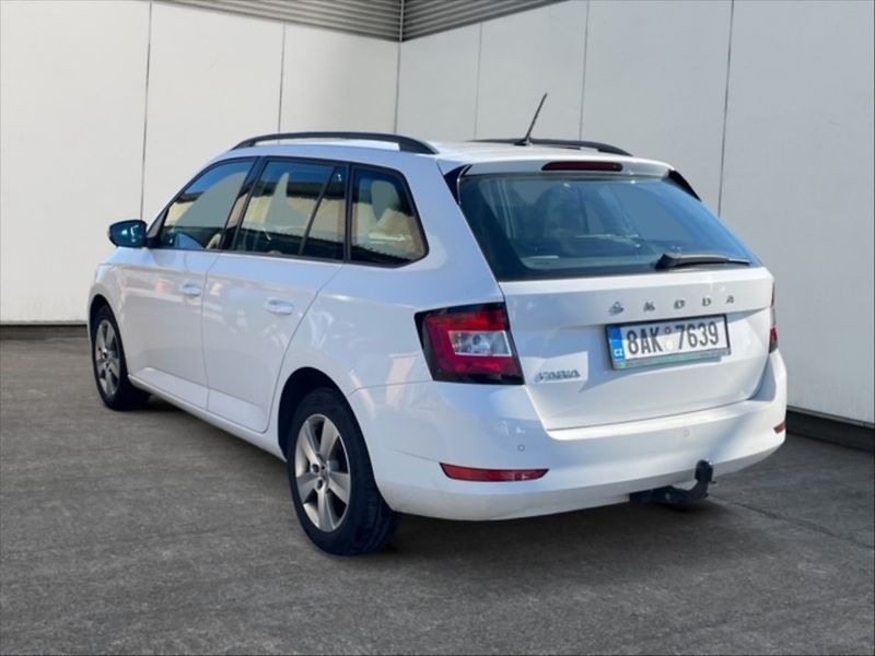 Škoda Fabia 1,0 TSI 81 Ambition - fotka 4 z 11