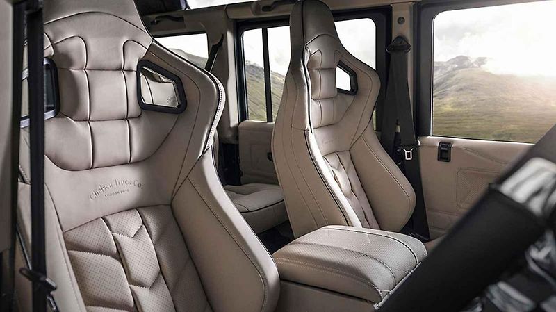 Land Rover Defender 2.2 TDCI XS 110 Station Wagon Chelsea Wide Track