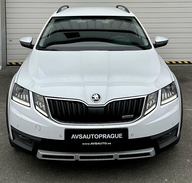 Škoda Octavia (2018) III FL SCOUT 2.0 TDI 135kW 4x4 - fotka 2 z 34