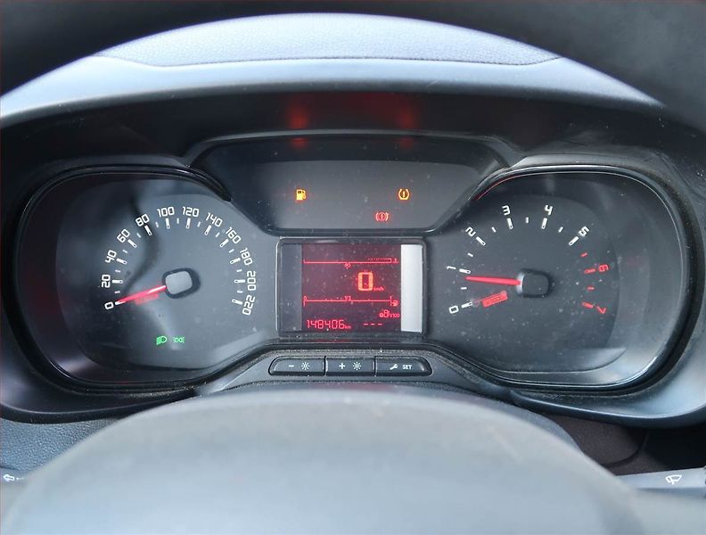 Toyota ProAce City (2020) 1.5 D4-D, ČR - fotka 8 z 12