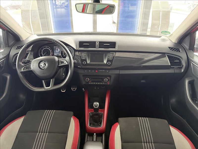 Škoda Fabia 1,2   TSI 81kW,MONTE CARLO,1.M - fotka 9 z 26