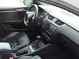 Škoda Octavia 2.0 TDi, 135 kW, RS, klima - náhled 12