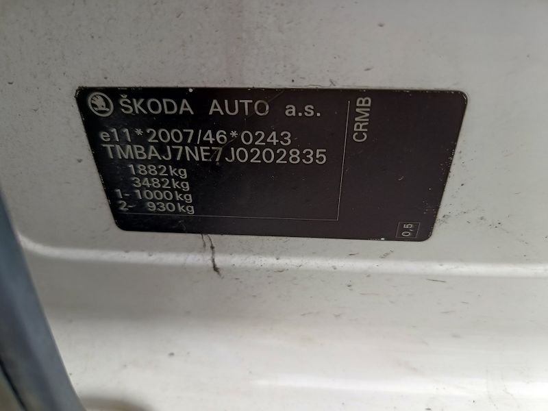Škoda Octavia III 2.0 TDI - fotka 35 z 42