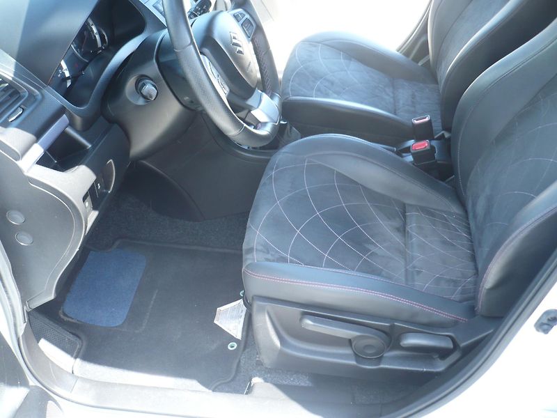 Suzuki Swift 1.2I 69Kw X-Tra Klimatizace - fotka 13 z 23