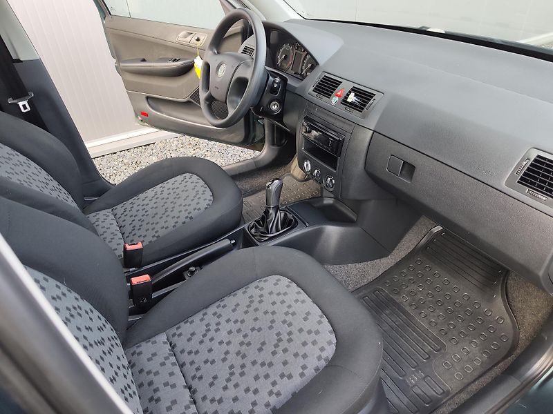 Škoda Fabia VELICE ZACHOVALÁ - fotka 11 z 18