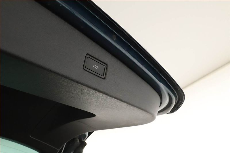 Volkswagen Tiguan (2021) Elegance 2.0 TSI - fotka 21 z 21