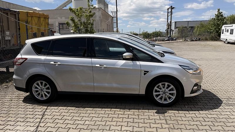 Ford S-MAX (2023) 2.5 HEV,HYBRID,REZERVOVÁNO - fotka 30 z 36