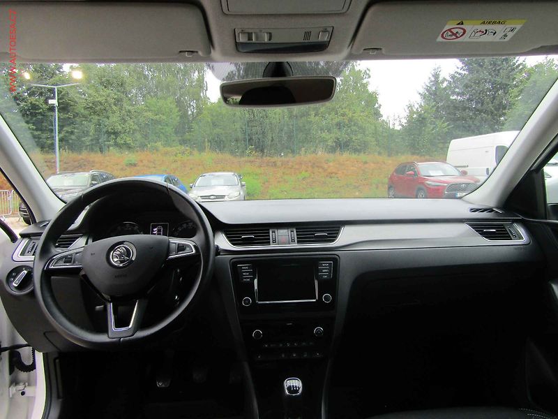 Škoda Rapid (2018) 1.0TSi, 2.maj,ČR, Xenon, AC - fotka 8 z 14