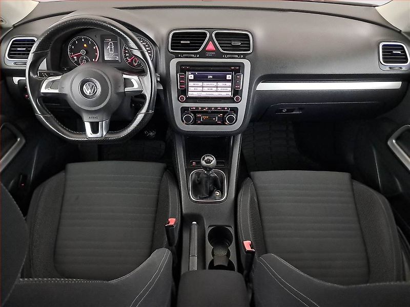 Volkswagen Scirocco (2010) Sport 1.4 TSI, Park. senzory - fotka 8 z 14