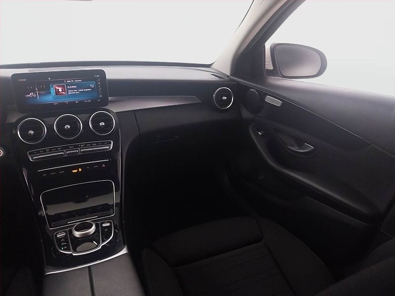 Mercedes-Benz Třídy C (2019) C 200 d, Automat, Navi - fotka 8 z 18