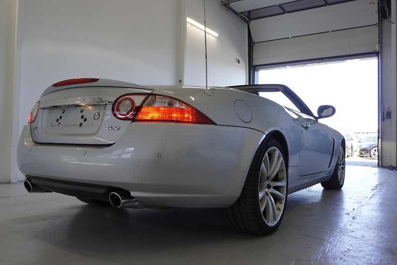 Jaguar XK 4.2 V8 kabrio - fotka 8 z 30