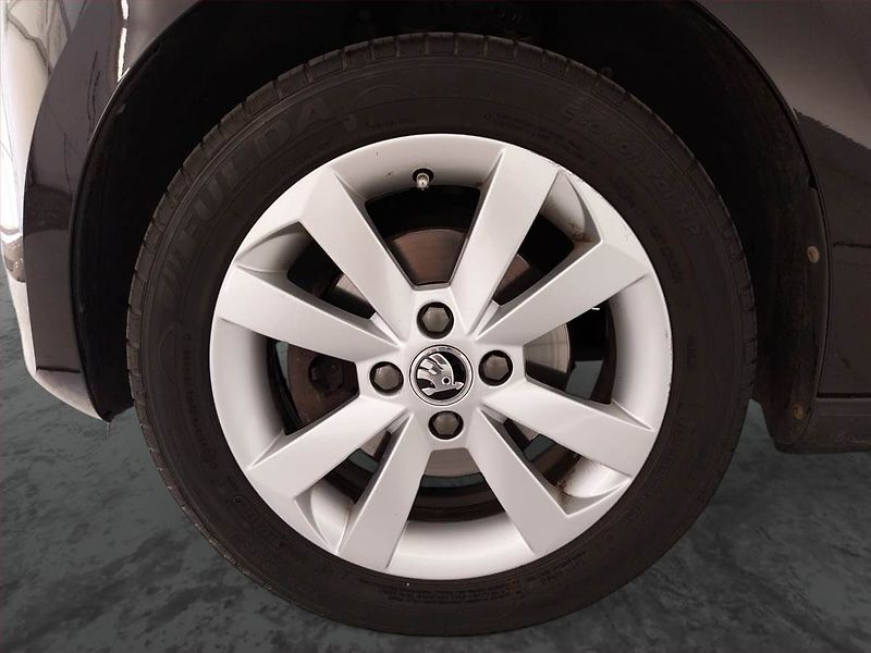 Škoda Citigo (2015) Ambition 1.0 MPI, Serv.kniha - fotka 15 z 17