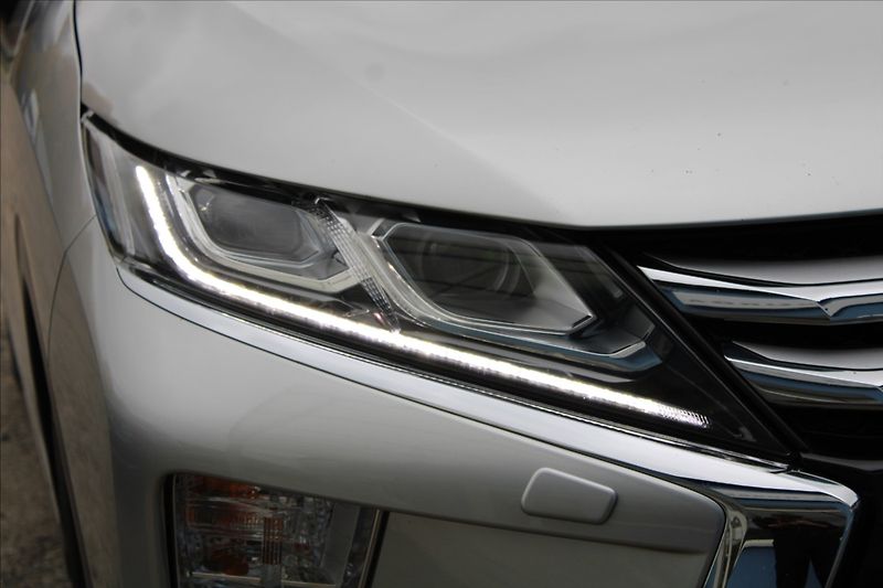 Mitsubishi Eclipse Cross 1,5 T  AUTOMAT,4x4,INSTYLE - fotka 40 z 42