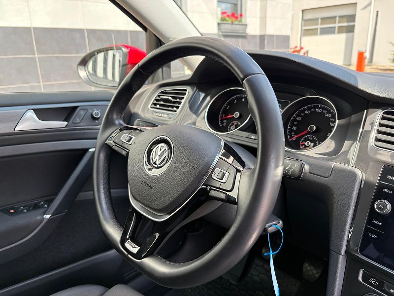 Volkswagen Golf 1.5TSI 110 kW, ČR, 1. MAJ, DPH - fotka 33 z 34