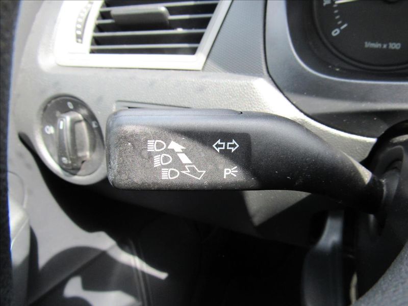 Škoda Rapid 1,2 MPi Active - fotka 19 z 27