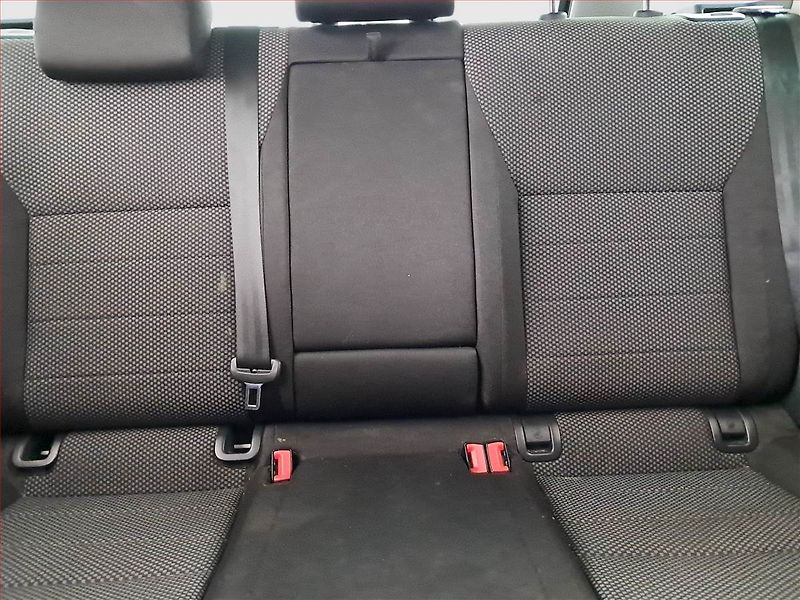 Škoda Octavia (2015) Ambition 1.6 TDI, Tempomat - fotka 10 z 16