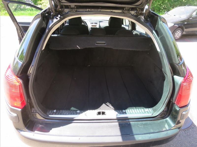 Peugeot 407 2,0  HDI - fotka 23 z 23