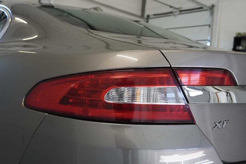 Jaguar XF 4.2 V8 PREMIUM LUXURY - fotka 10 z 29