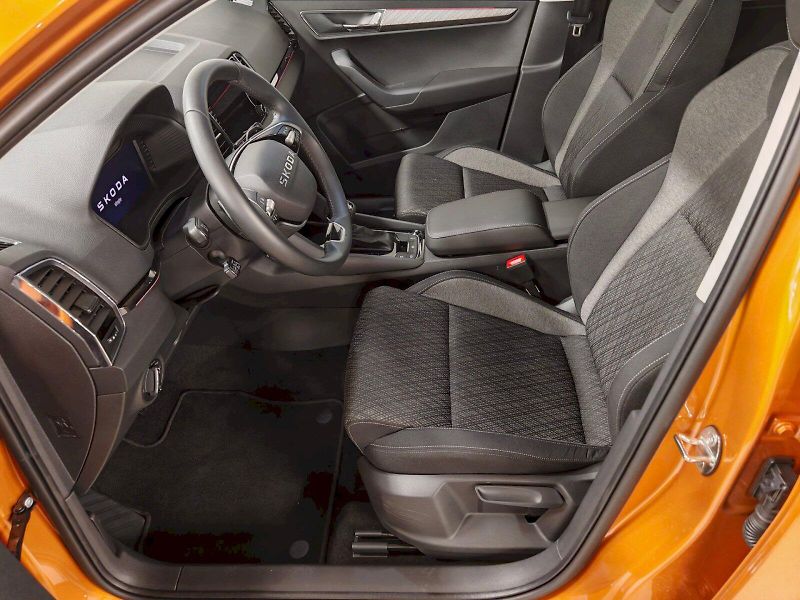 Škoda Karoq (2025) 2.0 TDI 110 kW DSG 4x4 Top Sel - fotka 22 z 32