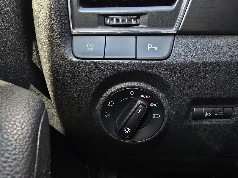 Škoda Fabia TSI 81KW DSG KAMERA ACC 1Majit - fotka 8 z 22