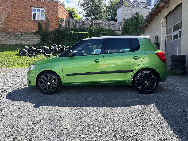Škoda Fabia (2012) RS 1,4 TSi 132 Kw DSG  ČR!!! - fotka 8 z 20