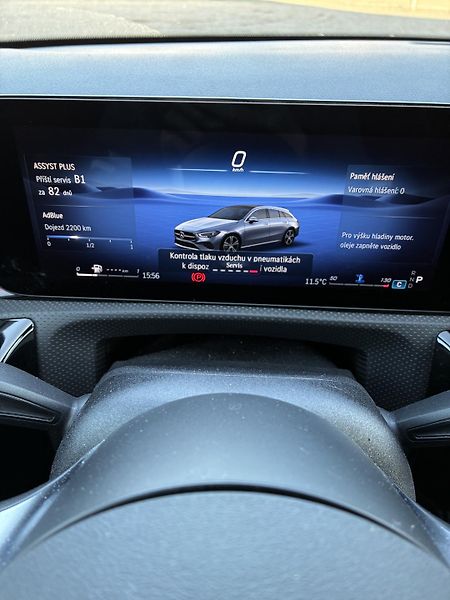 Mercedes-Benz CLA (2024) 200d shooting brake - fotka 14 z 14