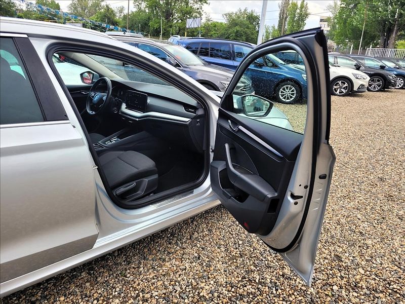 Škoda Octavia 1,4 TSI,PHEV,DSG,Clever,tažné - fotka 10 z 50