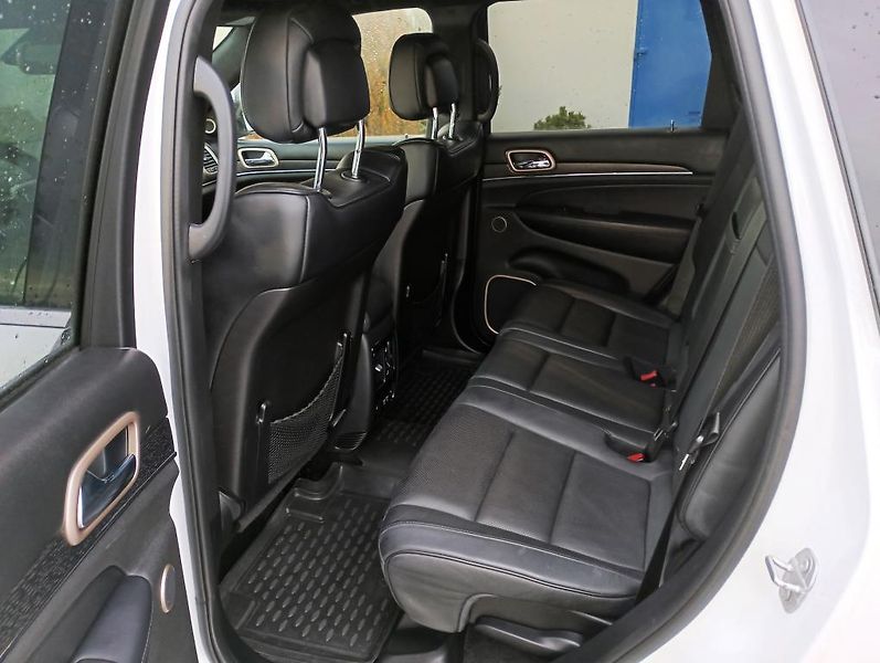 Jeep Grand Cherokee (2016) - fotka 15 z 19