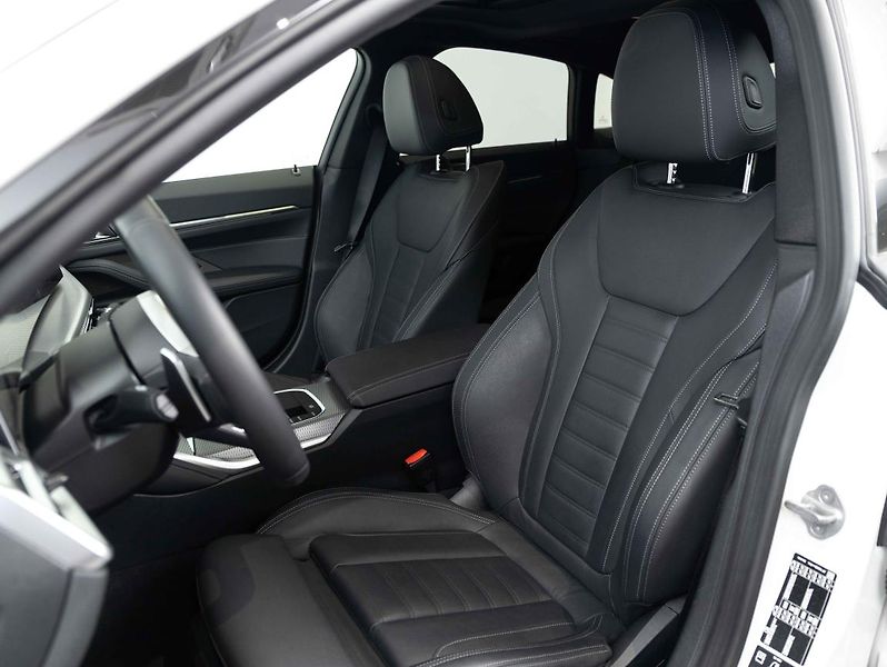 BMW Řada 4 M440i xDrive Gran Coupé - fotka 19 z 22