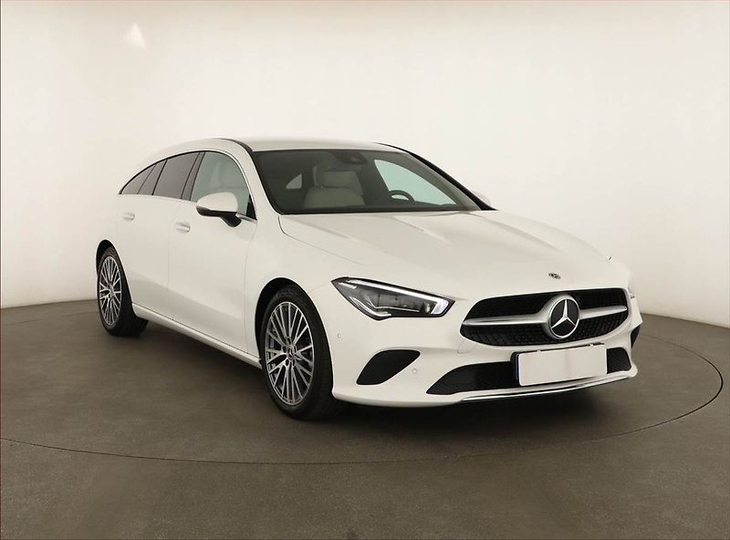 Mercedes-Benz CLA (2022) 200 d - fotka 1 z 22