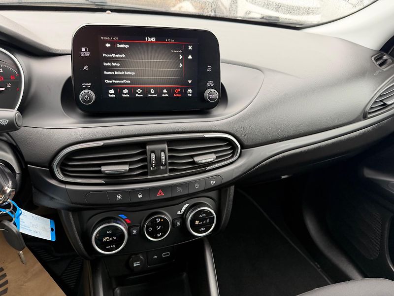 Fiat Tipo 1.6 MultiJet 130 k - fotka 20 z 27