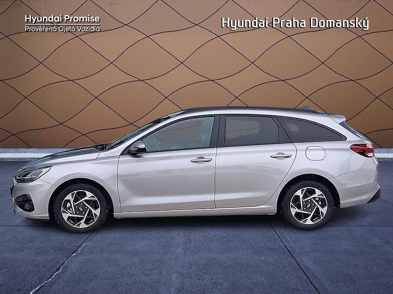 Hyundai i30 kombi 1.5i MT Family - fotka 3 z 8