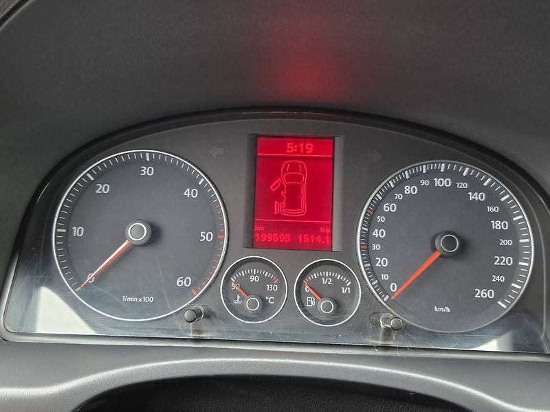 Volkswagen Caddy (2010) 1.9 TDI 4x4 - fotka 11 z 25