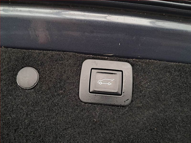 Opel Insignia (2009) 1.6 Turbo, v provozu - fotka 22 z 22