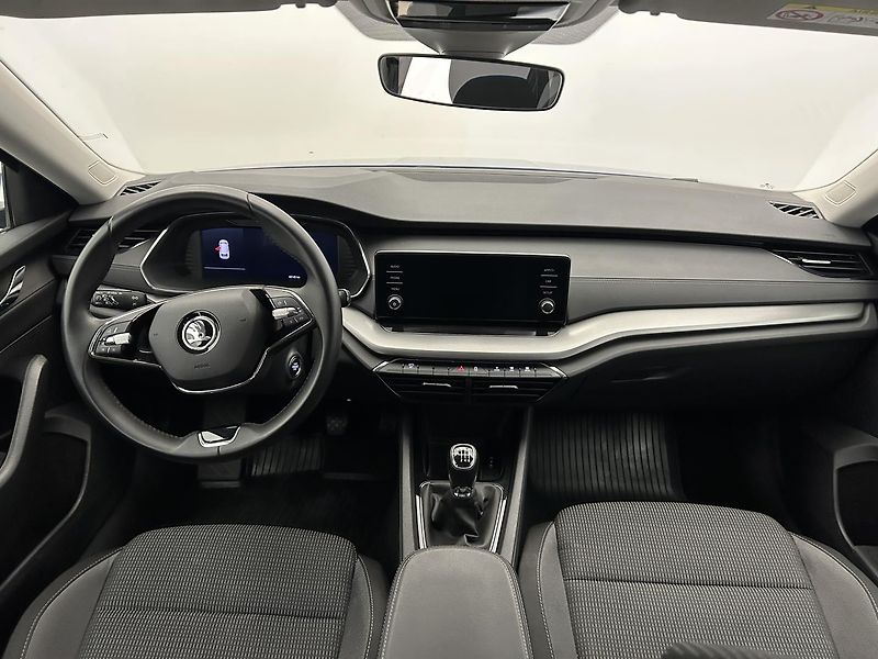 Škoda Octavia 2.0 TDI Ambition - fotka 5 z 25