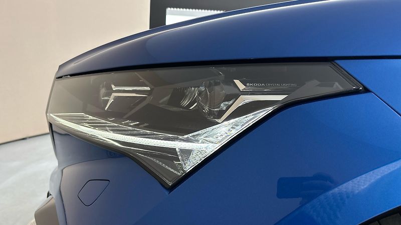Škoda Enyaq 82 kWh AUT 80x Sportline - fotka 18 z 33