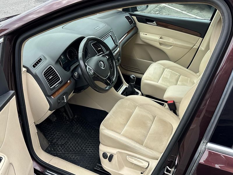 Volkswagen Sharan 4Motion, Highline - fotka 6 z 25