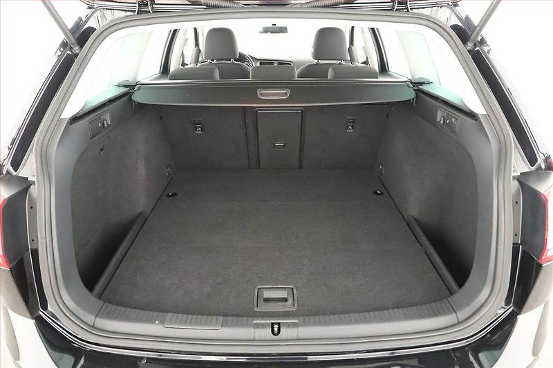 Volkswagen Golf (2013) 1.2 TSI, ČR,1.maj, Tempomat - fotka 14 z 15