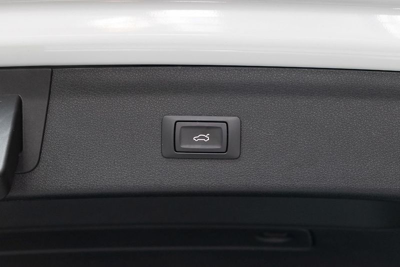 Audi Q3 2.0TDI 110kW QUATTRO*2xKOLA*ČR - fotka 41 z 43