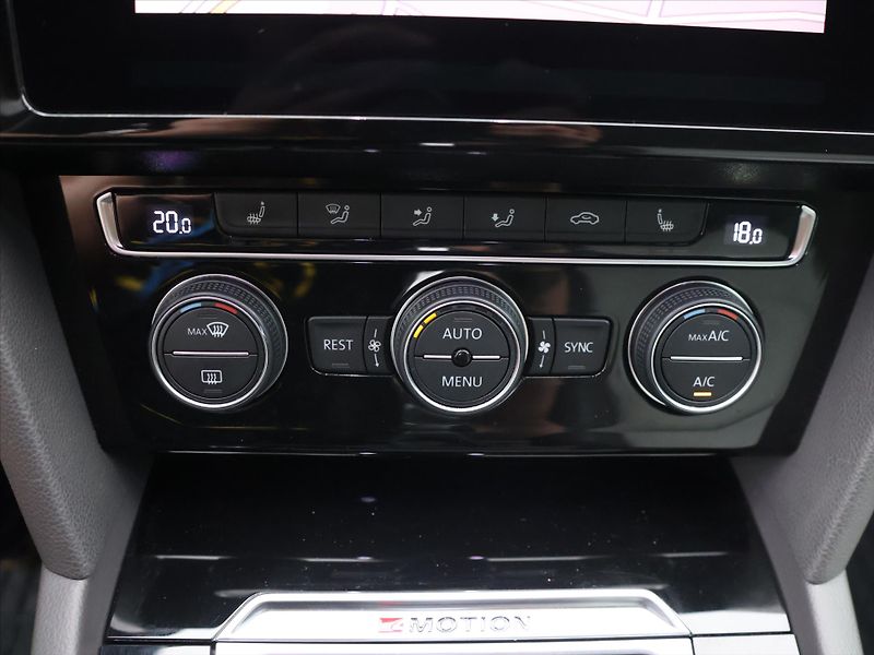 Volkswagen Arteon 2,0 TDi 140kW 4Motion DSG Eleg - fotka 19 z 29