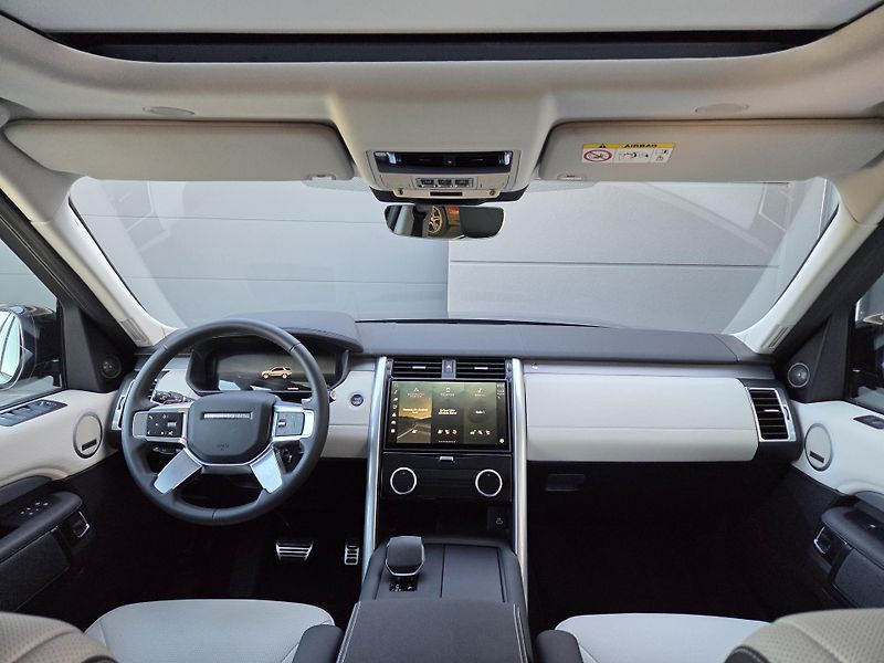 Land Rover Discovery D350 R-Dynamic HSE Pano HUD TZ - fotka 8 z 41