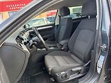 Volkswagen Passat (2015) 2.0TDi, AC - náhled 9